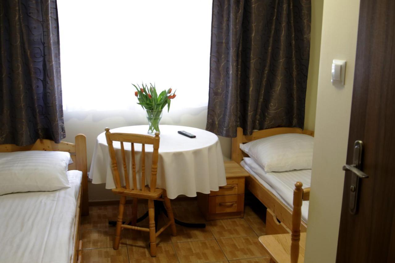 Hostel Rest Kraków Exteriör bild